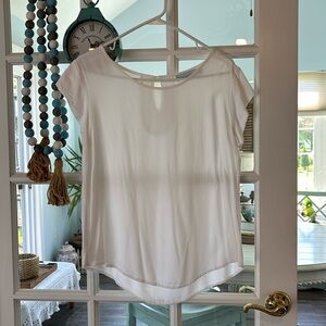 White versatile cap sleeve top